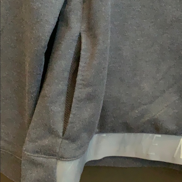 Women’s NIKE sweatshirt size XL - Picture 3 of 4